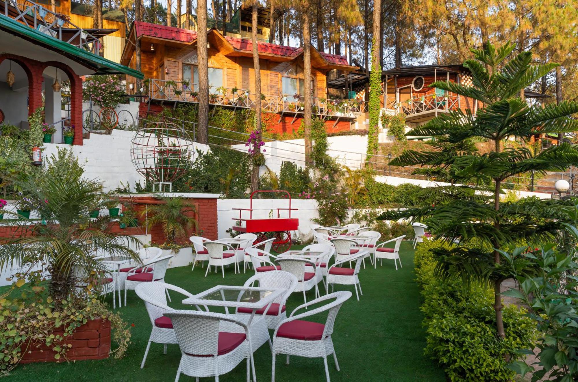 Zone Connect By The Park, Lansdowne Hotel Bagian luar foto