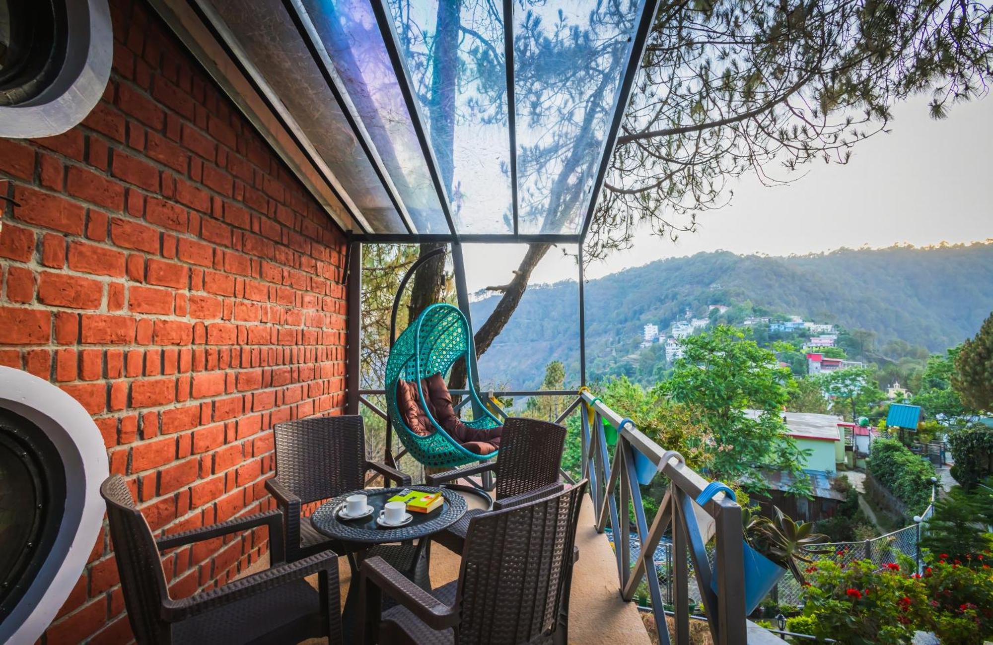 Zone Connect By The Park, Lansdowne Hotel Bagian luar foto